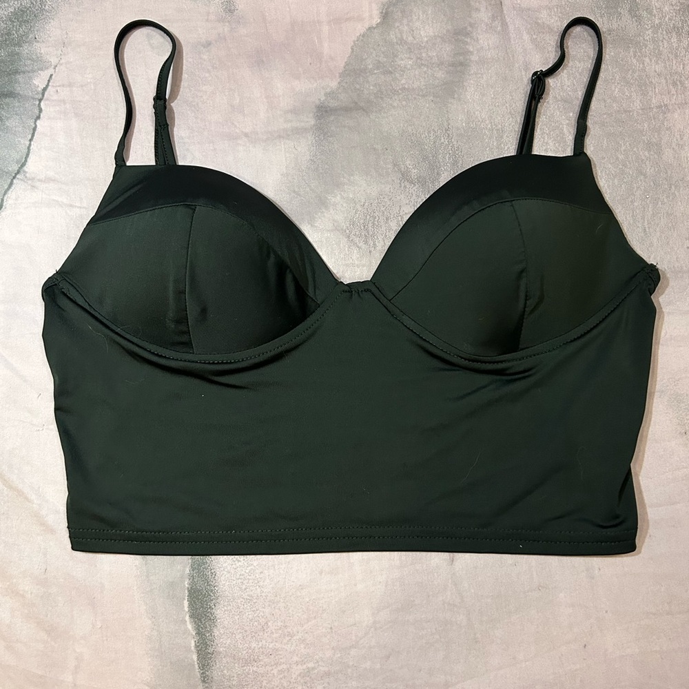 Black cropped tank top cami camisole adjustable straps size M light padding